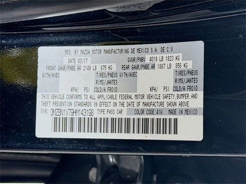 Used 2017 MAZDA MAZDA3 Touring image 32