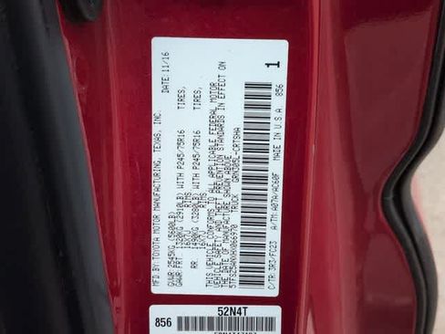 Used 2017 Toyota Tacoma SR5 w/ Tow Package AWD/4WD image 36