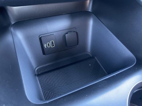 New 2026 Ford Explorer ST-Line image 14