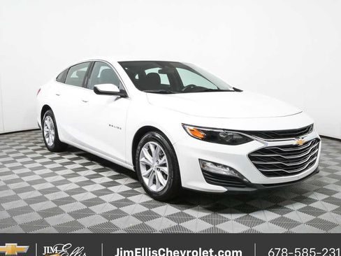 Used 2025 Chevrolet Malibu LT FWD image 1