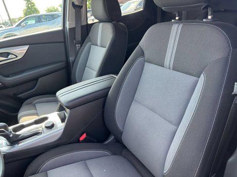 Used 2026 Chevrolet Blazer LT FWD image 29