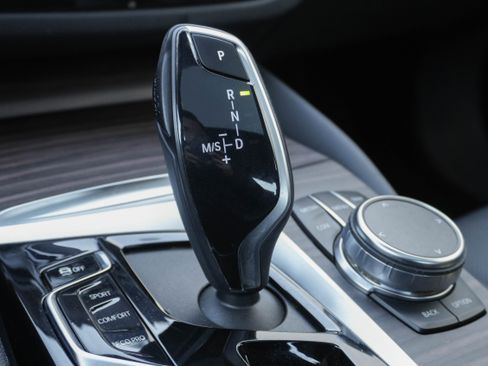 Certified 2023 BMW 530i xDrive w/ Premium Package image 28