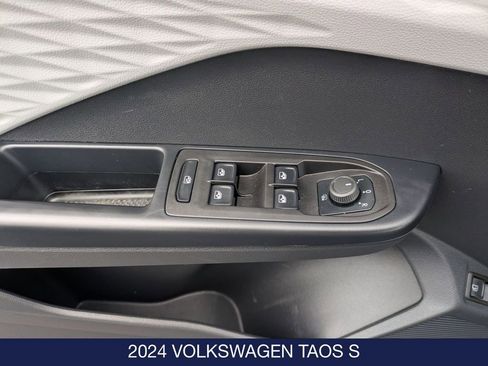 Used 2024 Volkswagen Taos S image 14
