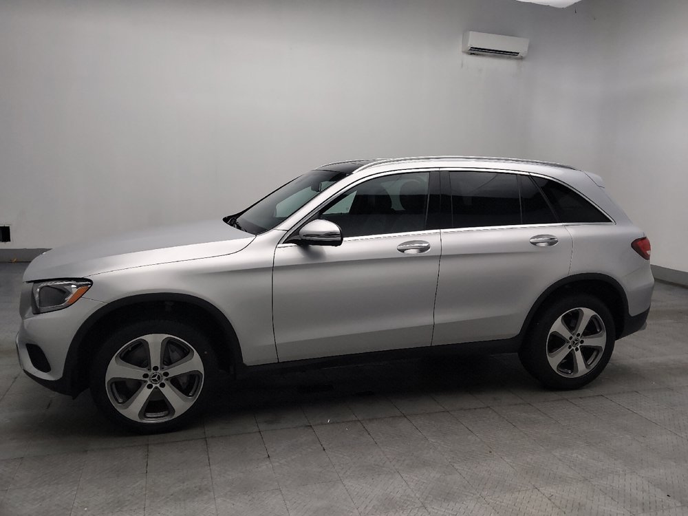 Used 2019 Mercedes-Benz GLC 300 4MATIC w/ Premium Package image 2