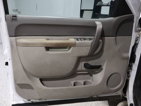 Used 2010 Chevrolet Silverado 2500 W/T image 13