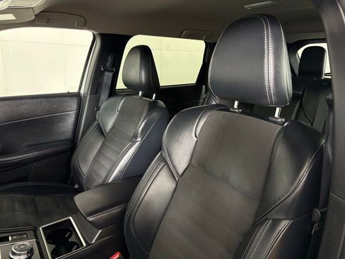 Used 2024 Mitsubishi Outlander SE image 20