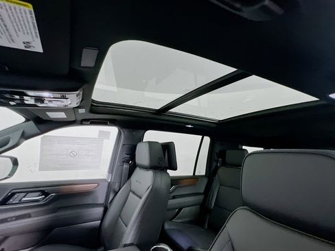 New 2026 GMC Yukon XL Denali w/ Denali Reserve Package AWD/4WD image 21