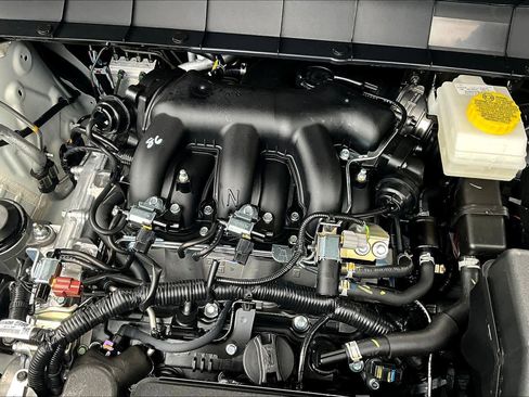 New 2026 Nissan Pathfinder Platinum FWD image 17