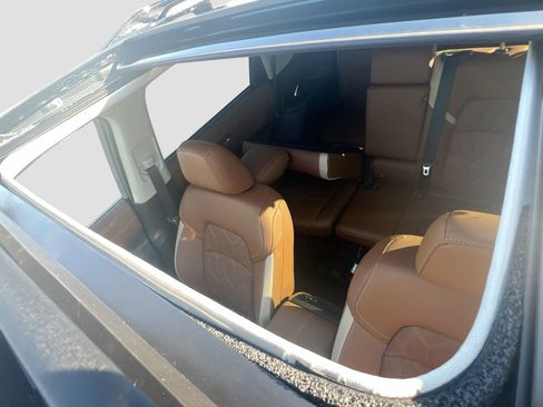 New 2026 Nissan Pathfinder Platinum image 22