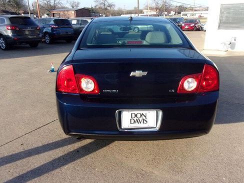 Used 2009 Chevrolet Malibu LS image 4