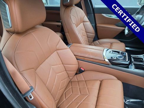 Certified 2023 BMW i7 xDrive60 image 29