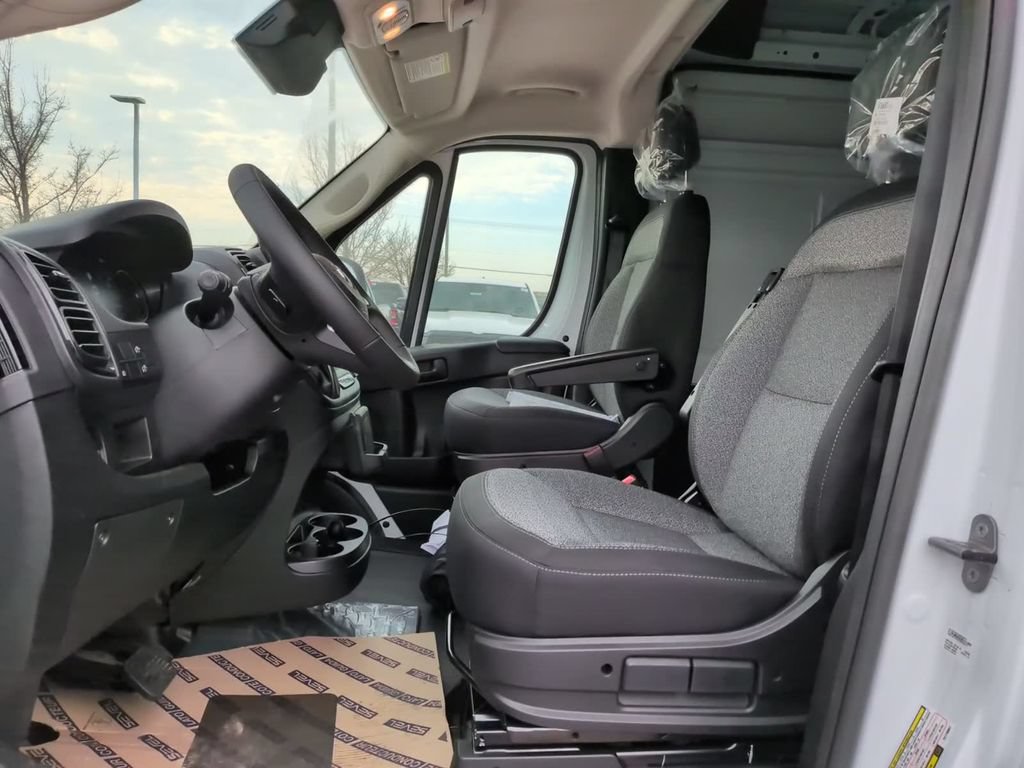 New 2026 RAM ProMaster 2500 w/ Premium Convenience Group FWD image 24