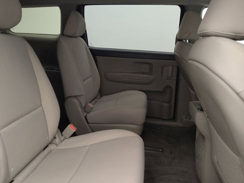 Used 2020 Kia Sedona LX FWD image 19