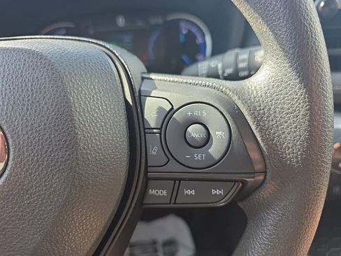 Used 2024 Toyota RAV4 XLE image 26