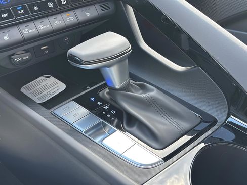 New 2026 Hyundai Elantra SEL Sport FWD image 18