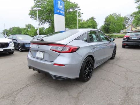 Used 2023 Honda Civic Sport image 4