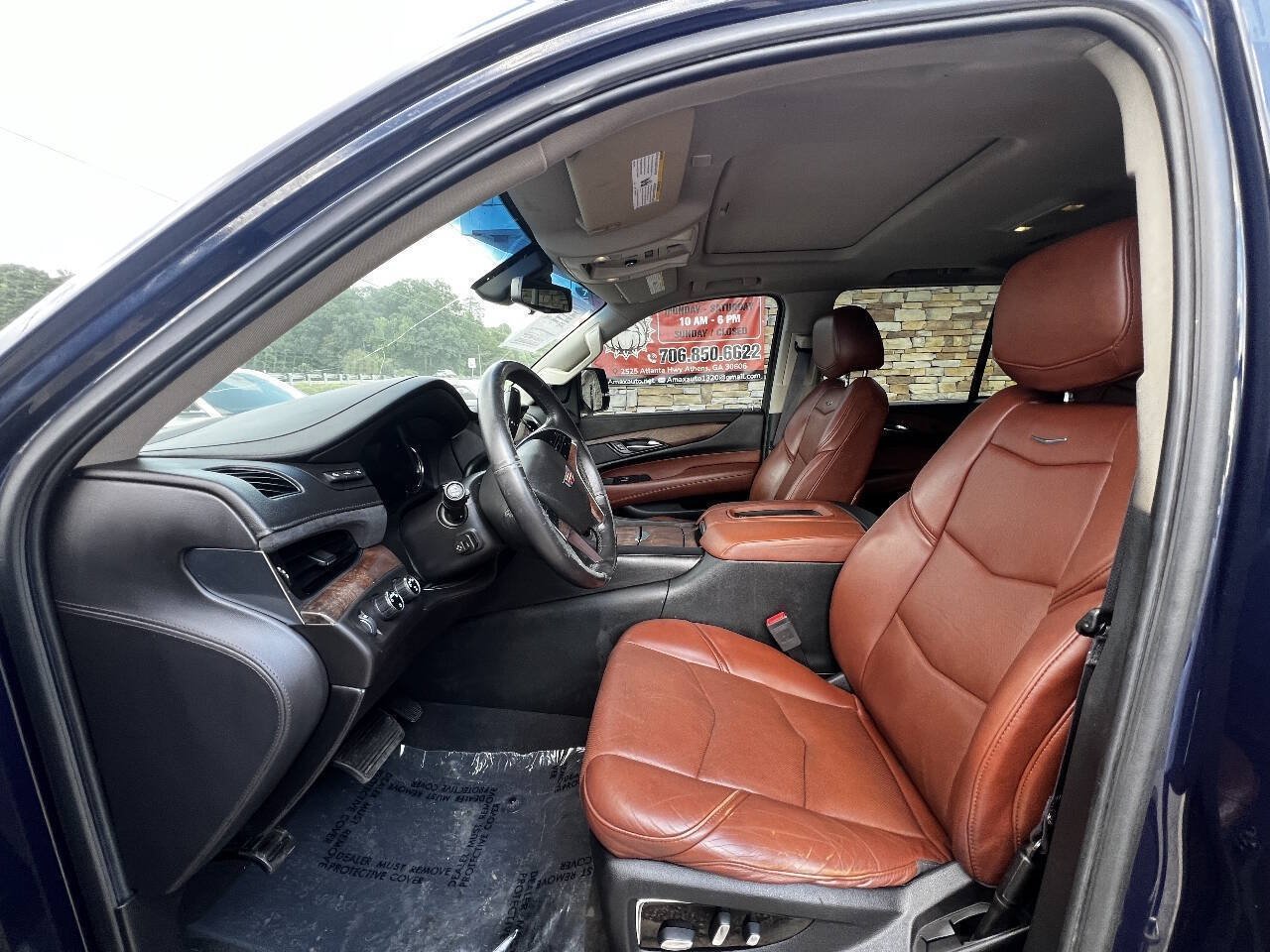 Used 2017 Cadillac Escalade Luxury w/ LPO, Radiant Package AWD/4WD image 17