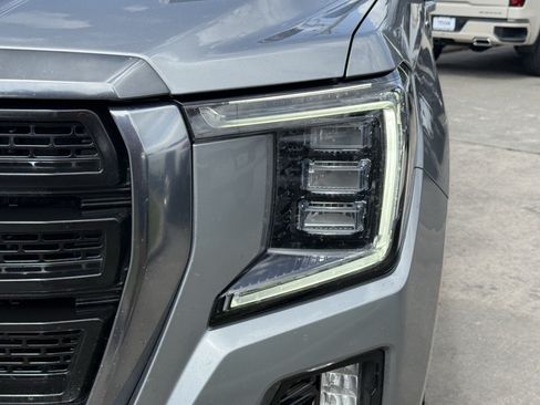 Used 2023 GMC Yukon XL AT4 AWD/4WD image 11