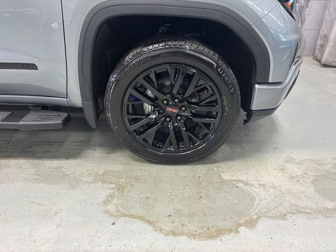 New 2026 GMC Sierra 1500 Elevation w/ Elevation Premium Package AWD/4WD image 4