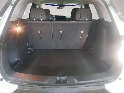 Used 2025 Chevrolet TrailBlazer LT w/ Driver Confidence Package AWD/4WD image 25