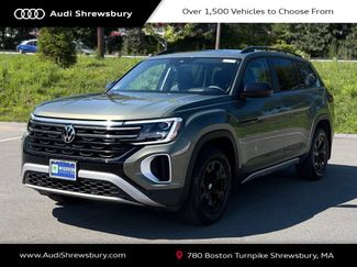 Used 2024 Volkswagen Atlas Peak Edition SEL AWD/4WD video 1
