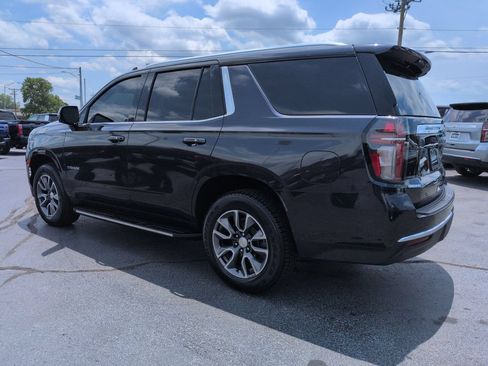 Used 2024 Chevrolet Tahoe LT w/ Luxury Package AWD/4WD image 3