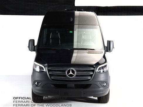 Used 2022 Mercedes-Benz Sprinter 3500 image 10