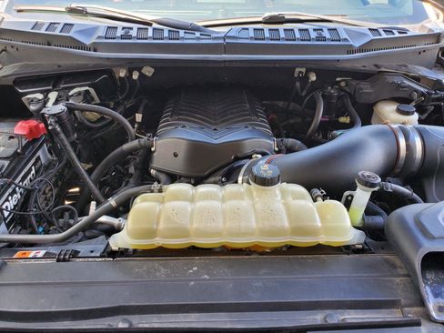 Used 2018 Ford F150 Lariat image 18