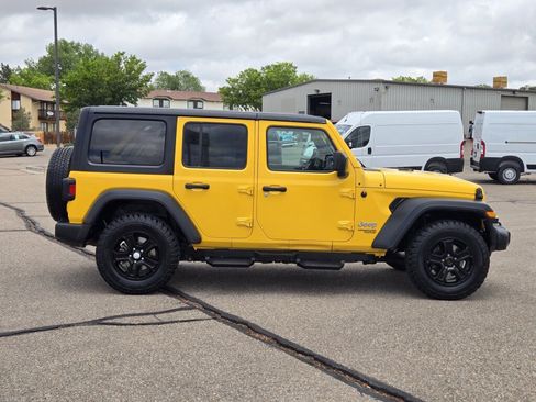 Used 2019 Jeep Wrangler Unlimited Sport S AWD/4WD image 2