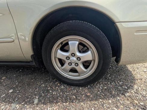 Used 2005 Ford Taurus SE FWD image 19