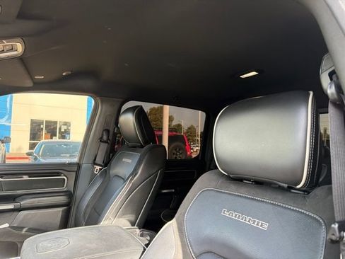 Used 2021 RAM 1500 Laramie AWD/4WD image 7
