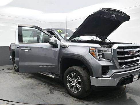 Used 2021 GMC Sierra 1500 SLE w/ X31 Off-Road Package AWD/4WD image 39