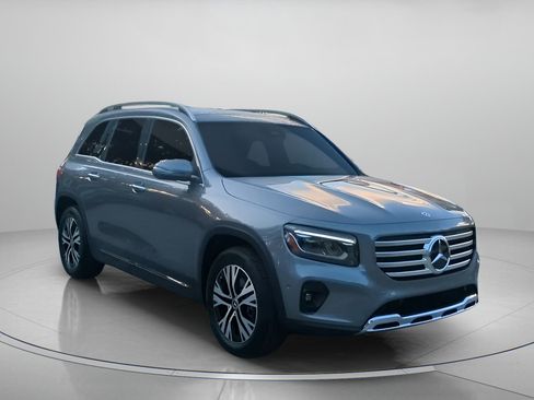 Used 2026 Mercedes-Benz GLB 250 w/ Exclusive Package image 2