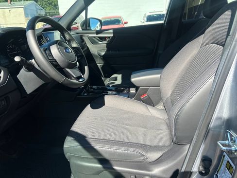 Used 2026 Subaru Forester Premium AWD/4WD image 9