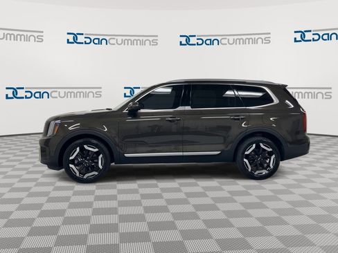 Used 2024 Kia Telluride S image 5