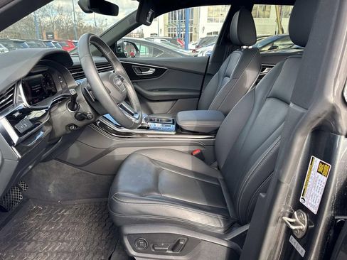 Used 2022 Audi Q8 Premium Plus image 17
