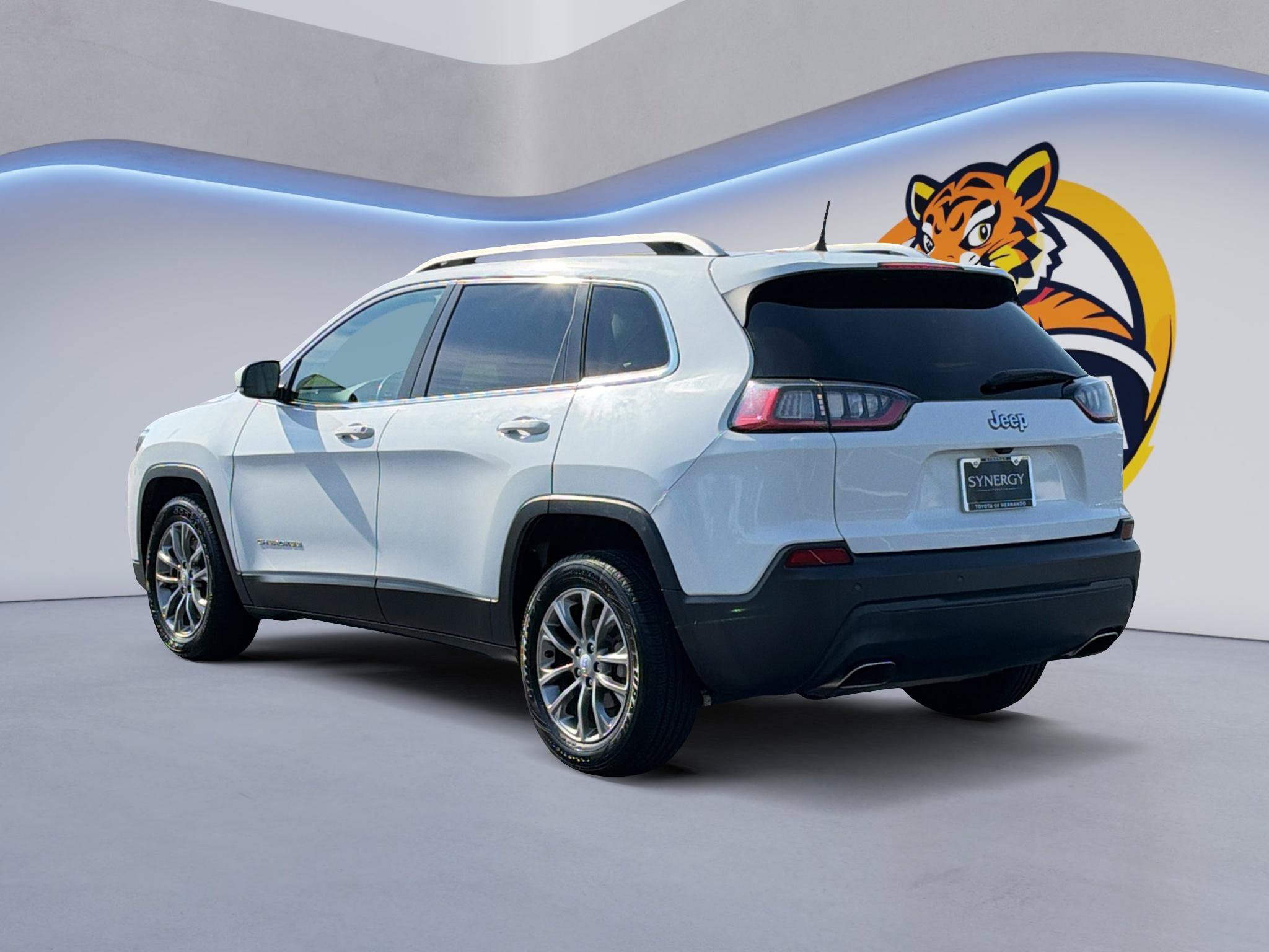 Used 2020 Jeep Cherokee Latitude Lux w/ Quick Order Package 2YH Lux FWD image 7