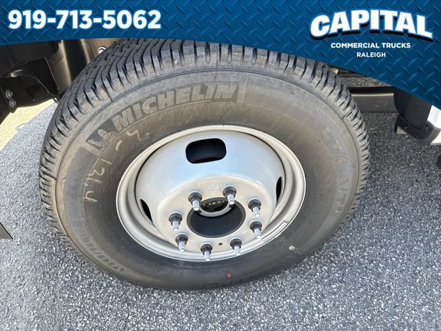 New 2026 Ford F350 XL w/ XL Chrome Package AWD/4WD image 15