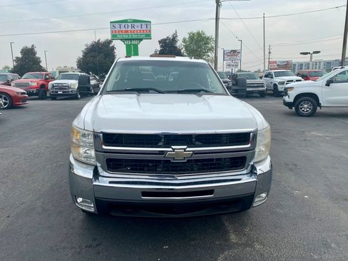 Used 2008 Chevrolet Silverado 2500 LT w/ 1LT Convenience Package AWD/4WD image 8