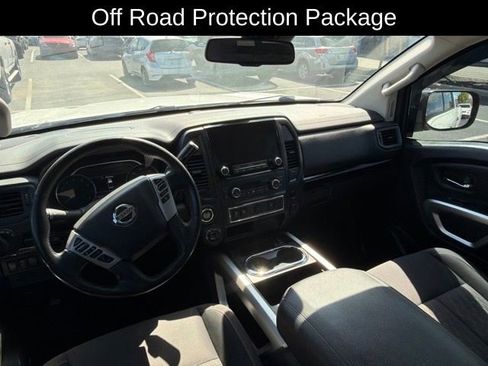 Used 2022 Nissan Titan SV w/ SV Convenience Package AWD/4WD image 13
