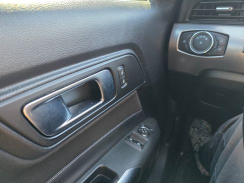 Used 2021 Ford Mustang GT RWD image 16