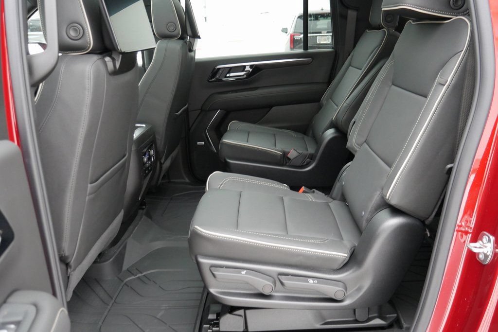 New 2026 Chevrolet Suburban Premier AWD/4WD image 28