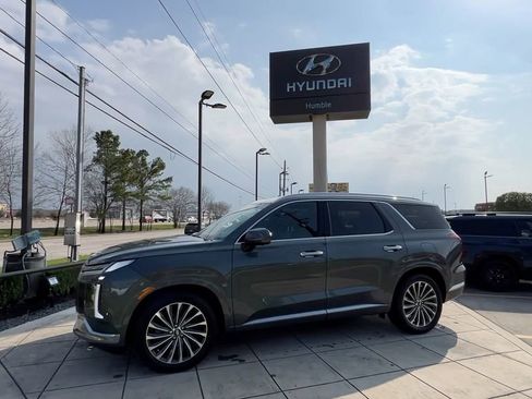 Used 2024 Hyundai Palisade Calligraphy image 6