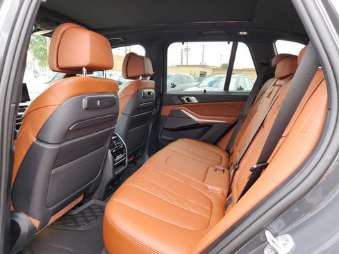 Used 2026 BMW X5 M60i AWD/4WD image 13