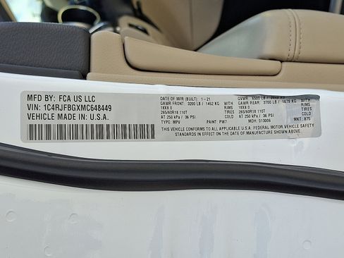 Used 2021 Jeep Grand Cherokee Limited image 28