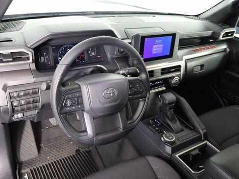 Used 2025 Toyota Tacoma SR5 image 5