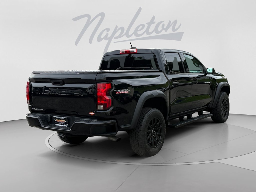 Used 2023 Chevrolet Colorado Trail Boss AWD/4WD image 6