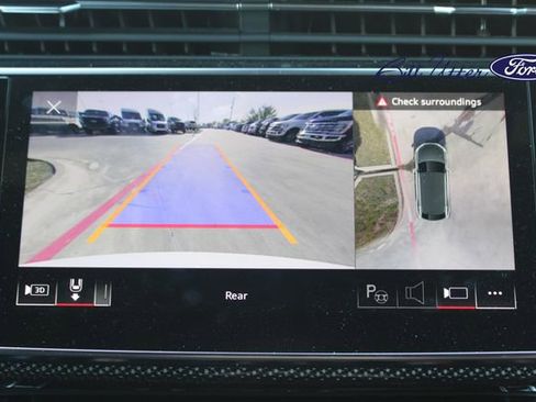 Used 2023 Audi SQ8 Prestige image 21