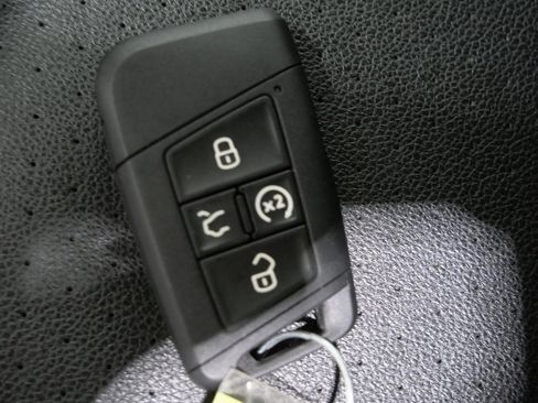 Used 2019 Volkswagen Atlas SE w/ Towing Package image 29