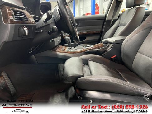 Used 2009 BMW 335i Sedan w/ Premium Pkg RWD image 17